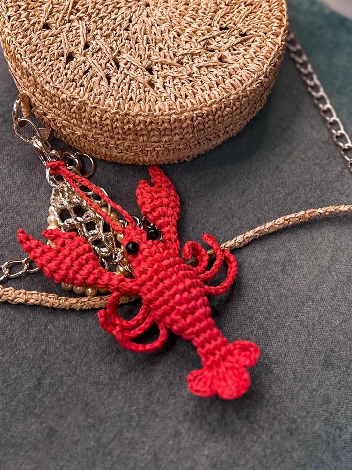 Crochet pattern lobster pendant digital instant download and video tutorial, bags charm, sea creature crochet, keychain ocean, fisherman