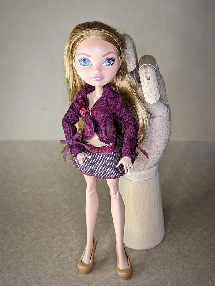 Red vine jacket & skirt for 10.5-inch female dolls (MH, EAH)
