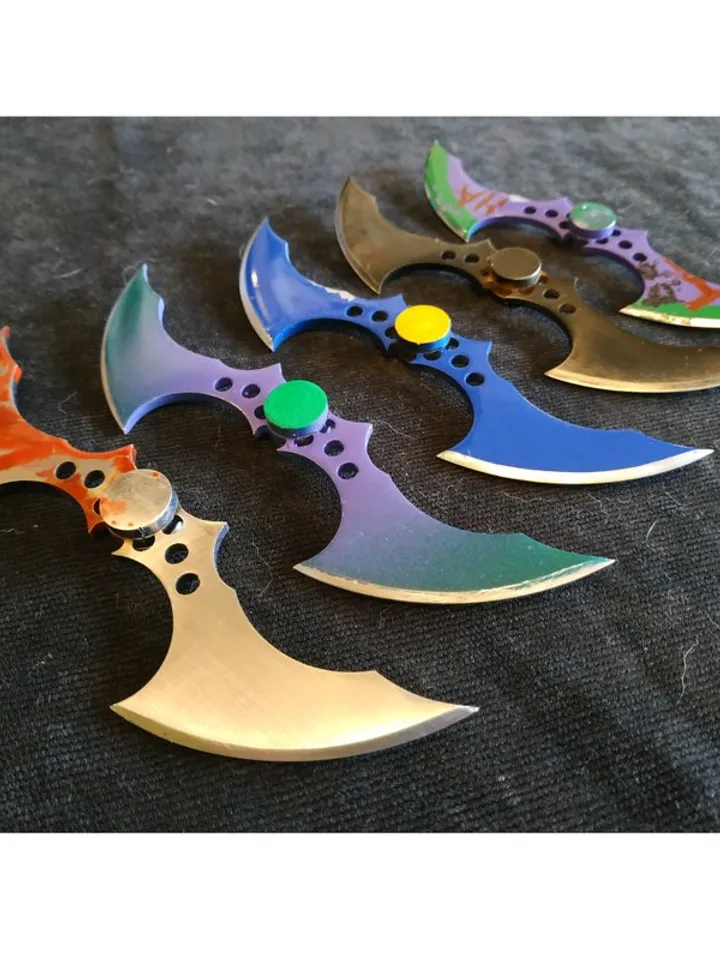 Batman cosplay - Batarang - a set of batarangs - made of plastic - One unit is a