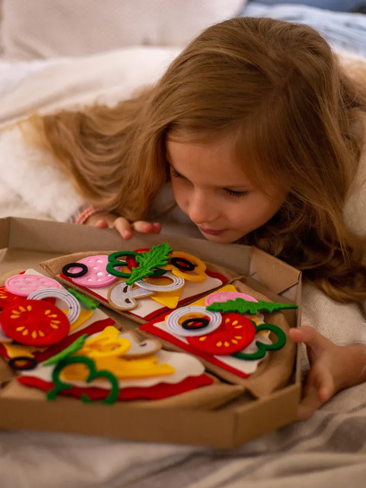 Felt Pizza set,Felt kitchen toys,Kitchen toys for kids,Felt food set,Toy food set,Montessori Toys, Sensory toys, Felt pizza