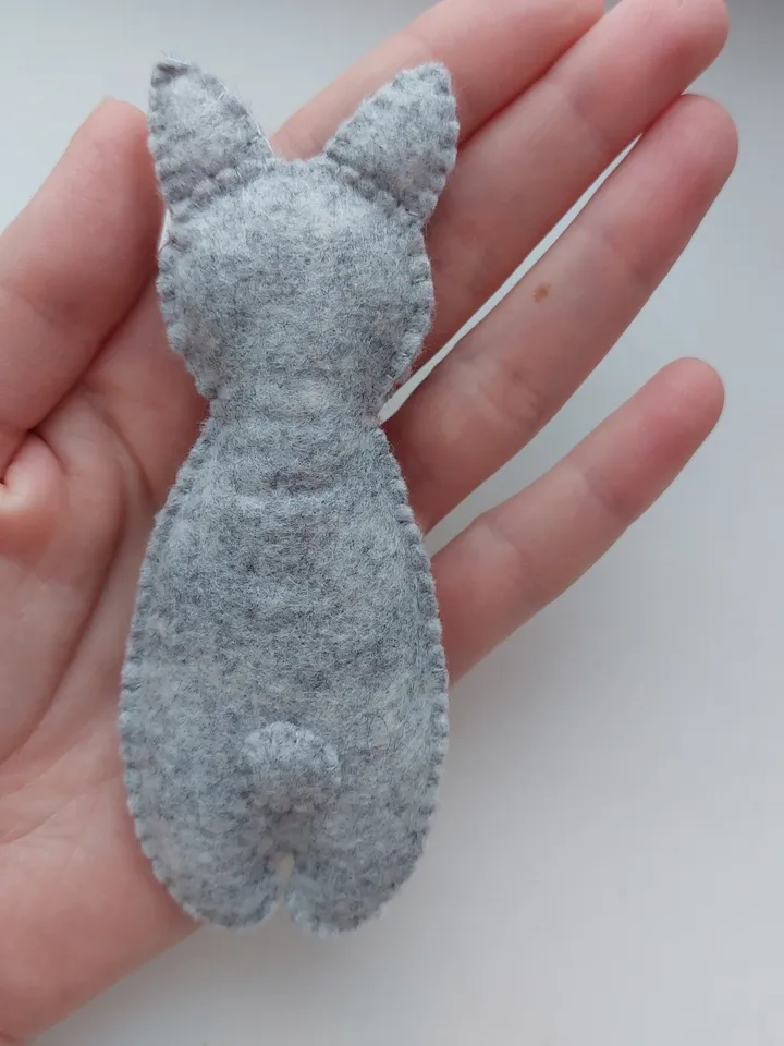 Set of 2 Mini bunny ornaments, easter gift, easter decor, felt easter ornaments