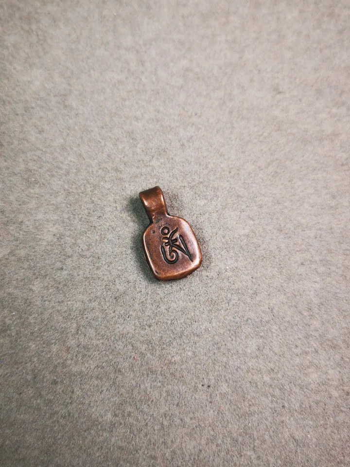 Gandhanra Handmade Buddhist Mala Counter Clip,Bum Counter Clip for Prayer Beads,Om Letter,Mala Accessories