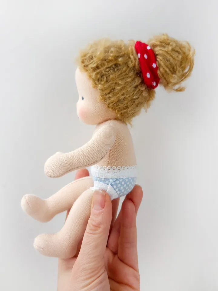 DIY UNDIES 5 sizes for Waldorf doll. PDF sewing pattern and tutorial.