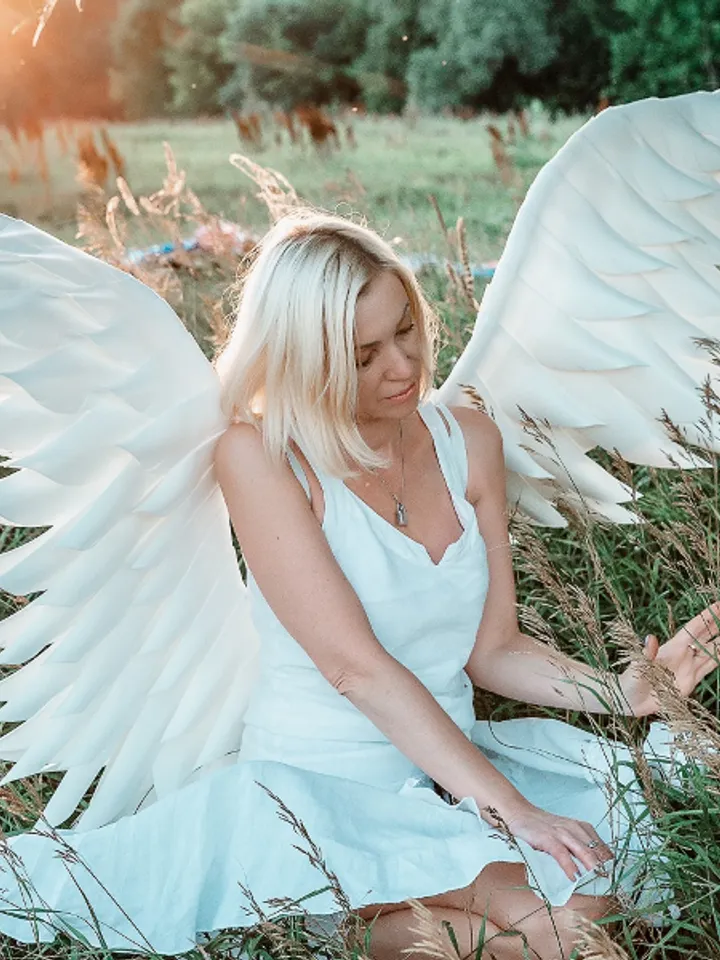 Angel wings costume, Wedding wings, maternity photography, wings cosplay