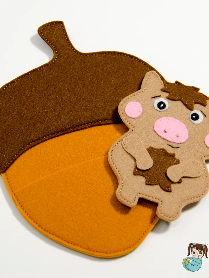 Boar in Acorn, PDF Pattern and Tutorial, SVG file