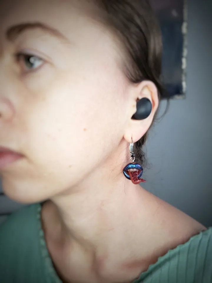 Tentacle tongue Galaxy Lips earrings, stainless steel