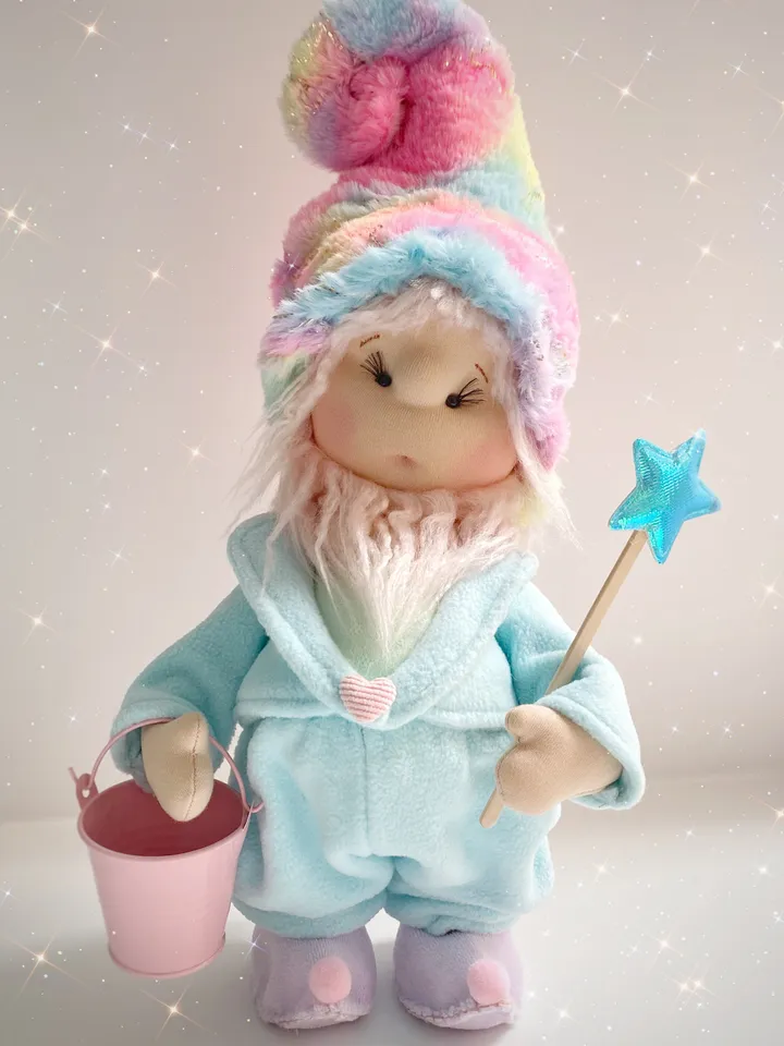 Rainbow Gnome pattern. DIY gnome tutorial.