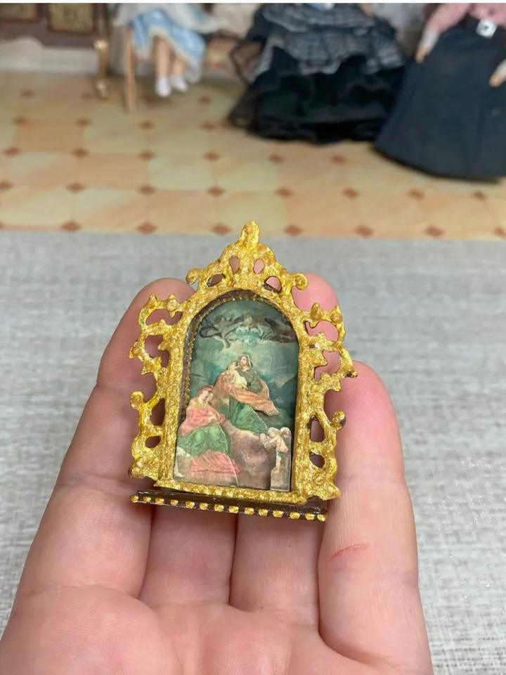 Handmade Christmas nativity scene. 1:12 Dollhouse miniature. Miniature nativity scene.