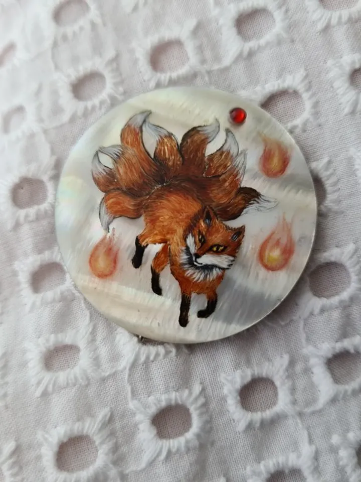 Kitsune brooch, real oil painting miniature on mother of pearl. Kitsune fox pin
