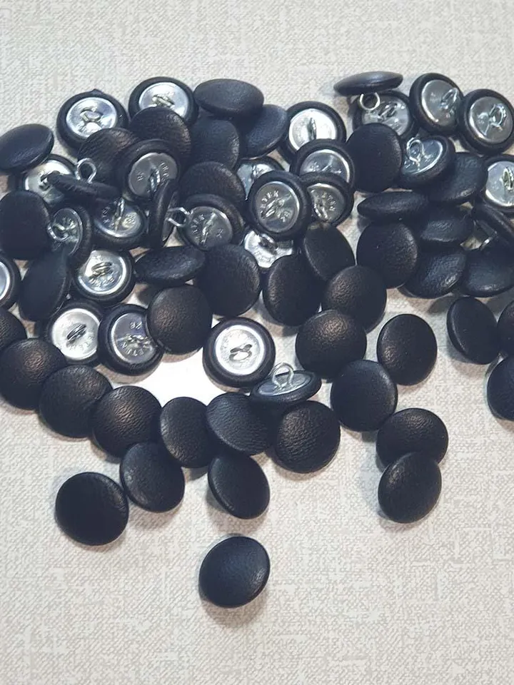 Genuine leather buttons. Round handmade buttons. Used for clothing furniture handicrafts creativity. Diameter 28L 18 mm. White Black buttons