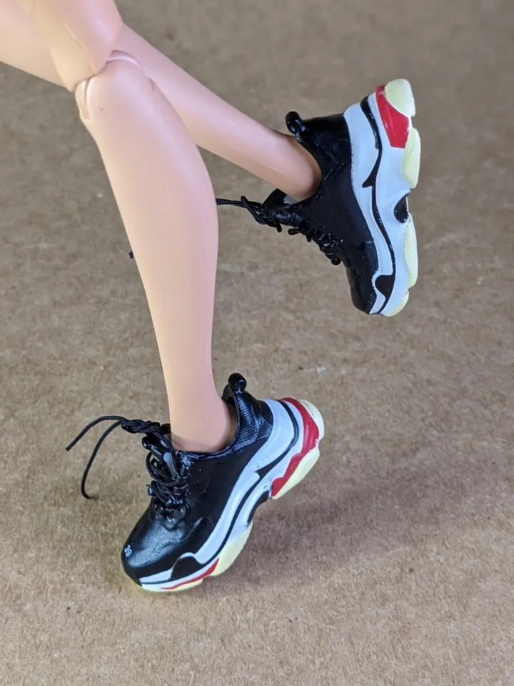Black & Red sneakers for 11 inch female dolls (MH g1, g2, g3 or EAH)