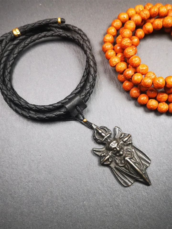 Gandhanra Antique Tibetan Buddhist Amulet,Black Garuda,Garula,Suparna,Golden-winged Bird Pendant,Made of Thokcha, 2.2 Inches