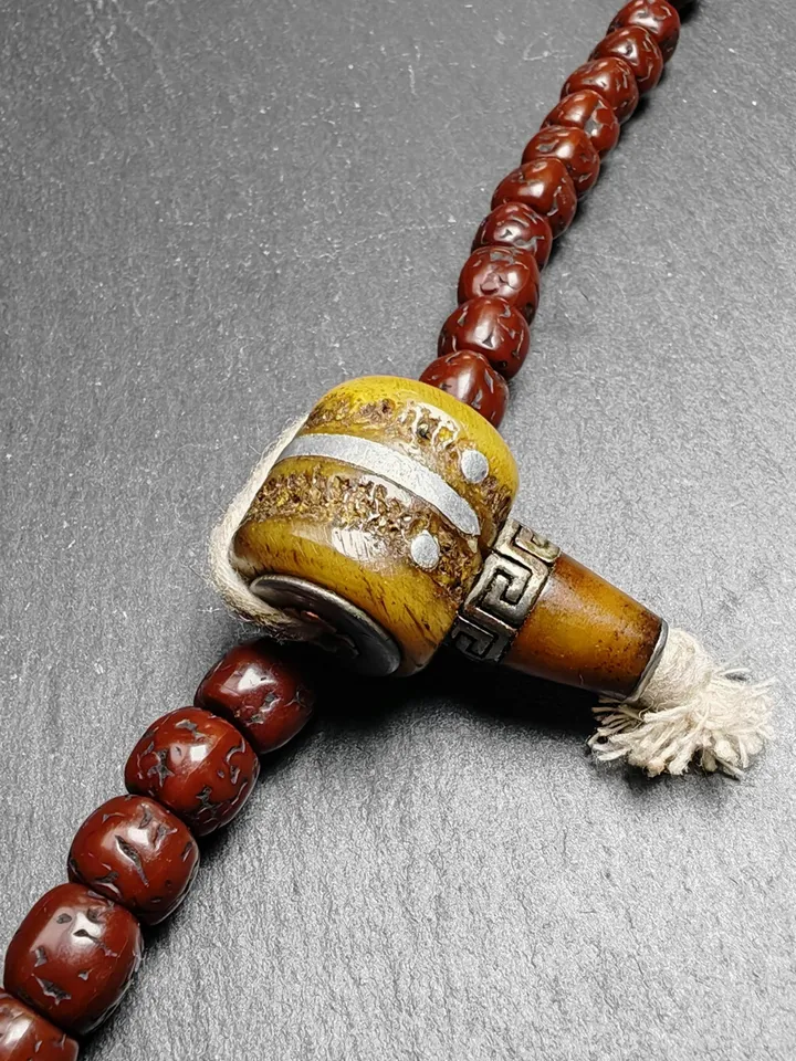 Gandhanra Tibetan Yak Bone Carved Guru Bead,T-drilled 3-Hole Connector Bead for Prayer Bead,Mala Accessories