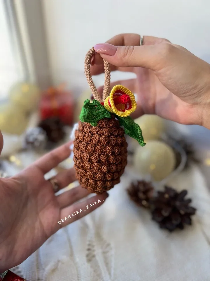 PDF Crochet Pattern Teddy Bear in Pine Cone, Small Toy Pattern, Animal Pattern, Amigurumi bear pattern, Christmas Amigurumi Pattern