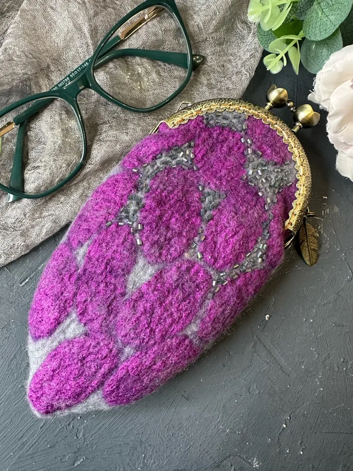 Glasses case with embroidery