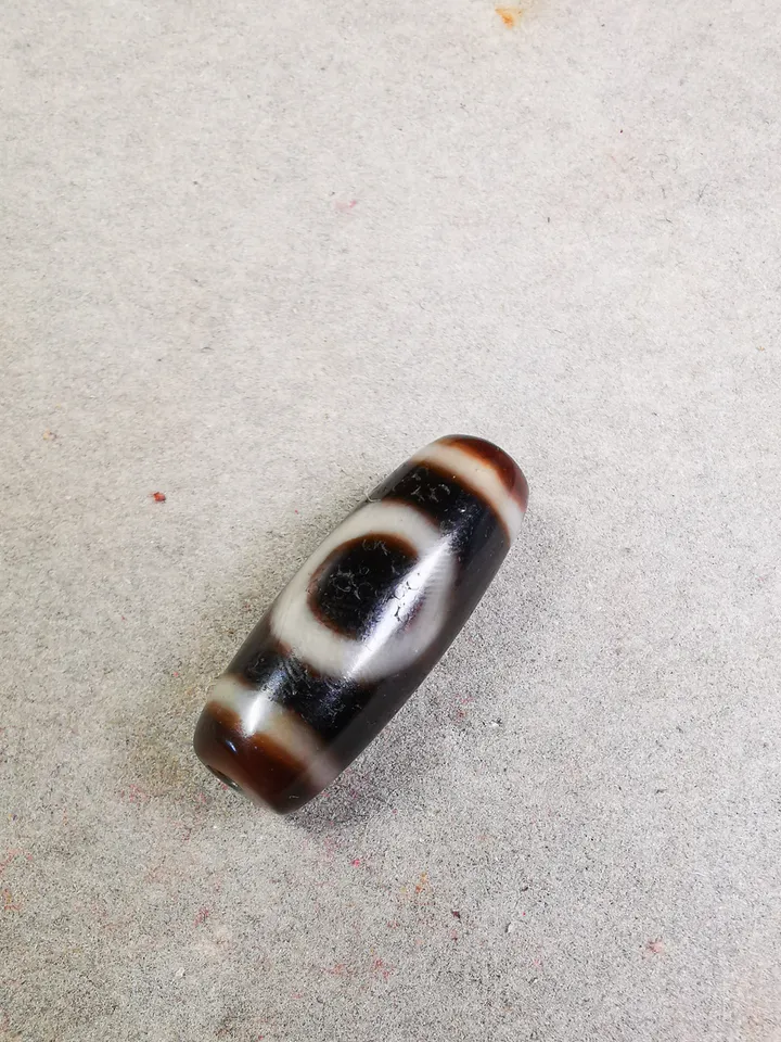 Gandhanra Antique Tibetan Sky & Earth Dzi Bead Necklace,Small Size 29 x 11mm,40 Years Old