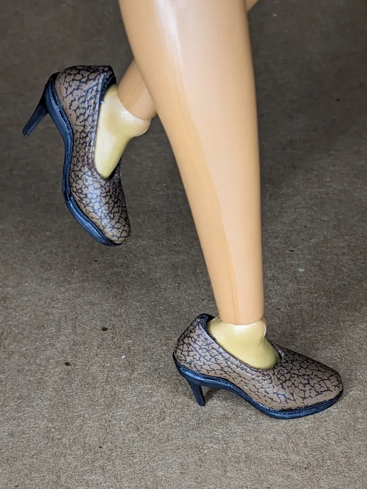 Handmade heels brown leather shoes for 16-inch Fashion Royalty dolls (FR16)