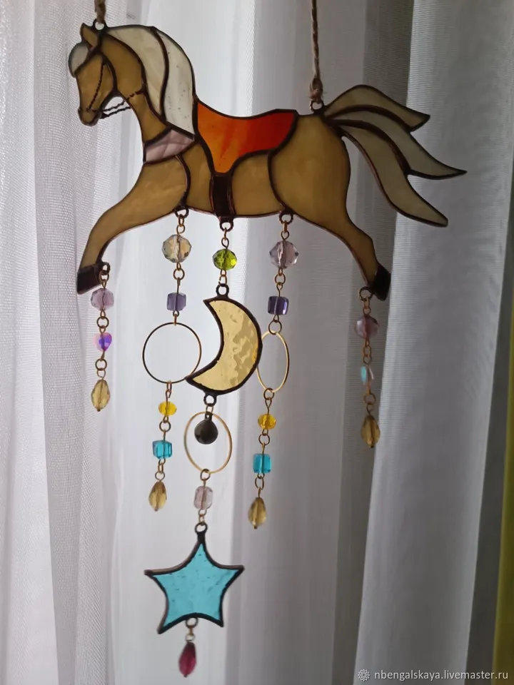 Horse. Sun Catcher, Stained Glass Sun Catcher Horse, Glass Horse Ornament, Tiffany Style Horse Pendant, Art Glass Light Catcher – Horse, Whimsical Glass Horse Hanging