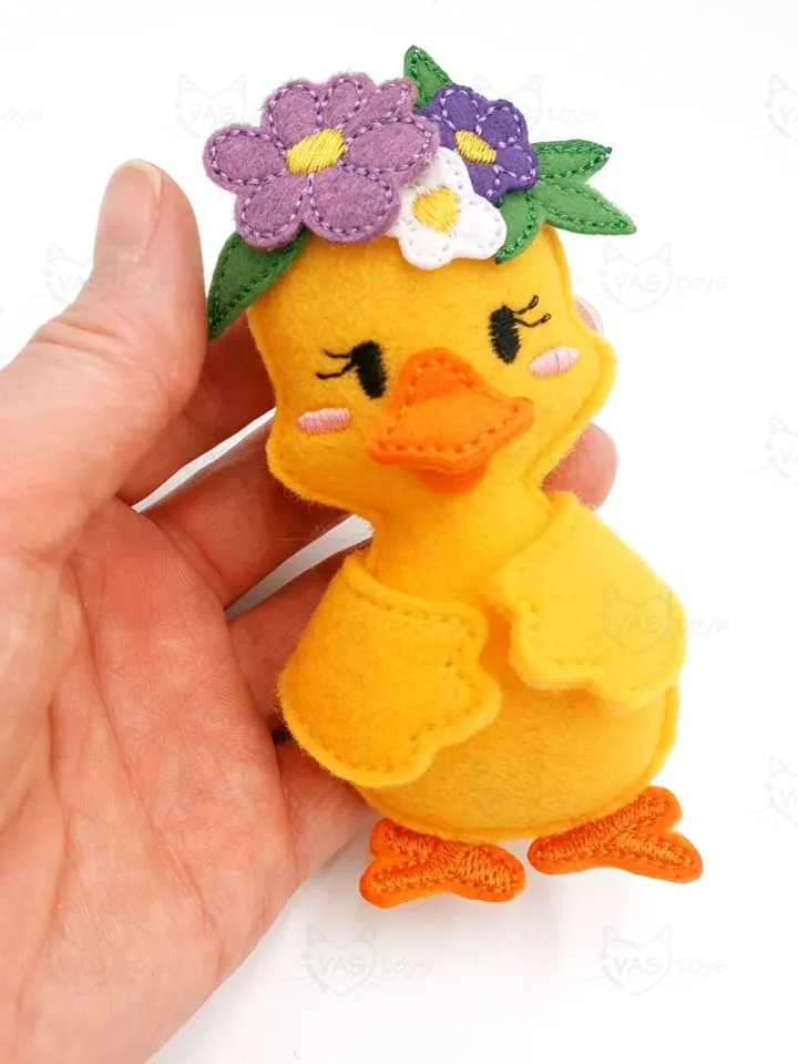 ITH Spring Duckling with Flowers Embroidery Design, Easter Felt Duck Toy Pattern, 4x4 Hoop Digital File Pack