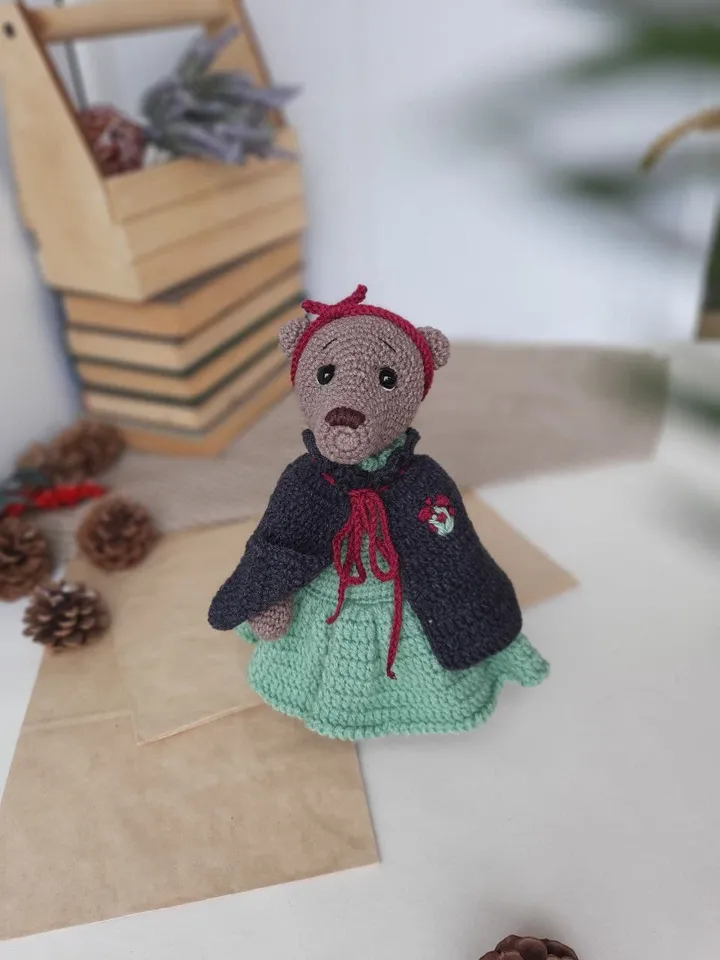 Amigurumi teddy bear crochet pattern. Teddy bear girl in vintage dress crochet pattern