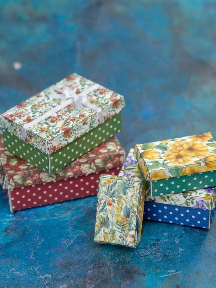 TEMPLATE Miniature vintage boxes for 1:12 scale dollhouse