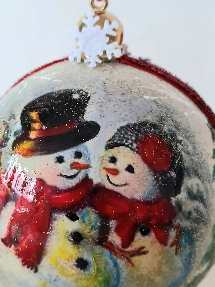 Handmade Christmas gifts Couple of snowmen in love Christmas decoration ornament