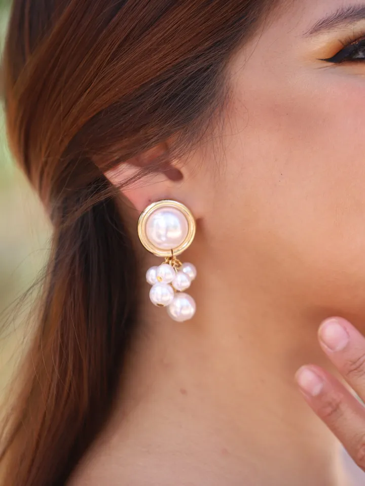Boho Wedding Earrings For Bride, Pearl Chandelier Statement Bridal Earrings, Pearl Statement Wedding Jewelry, Gold Jewellery Bridesmaid Gift