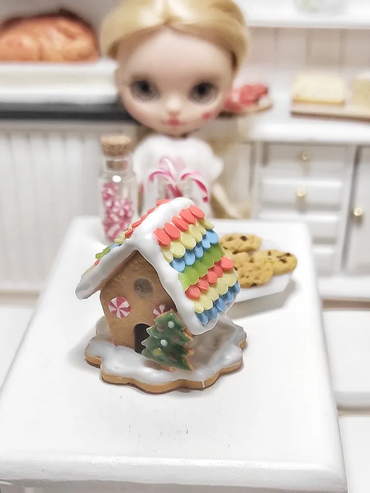 Realistic New Year miniature for dolls house - gingerbread house for dolls - food for dolls - realistic miniature
