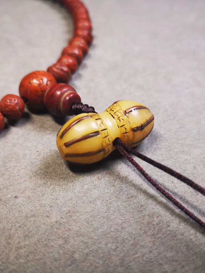 Gandhanra Tibetan Bone Carved Vajra Amulet Pendant for Mala,Prayer Bead Accessories