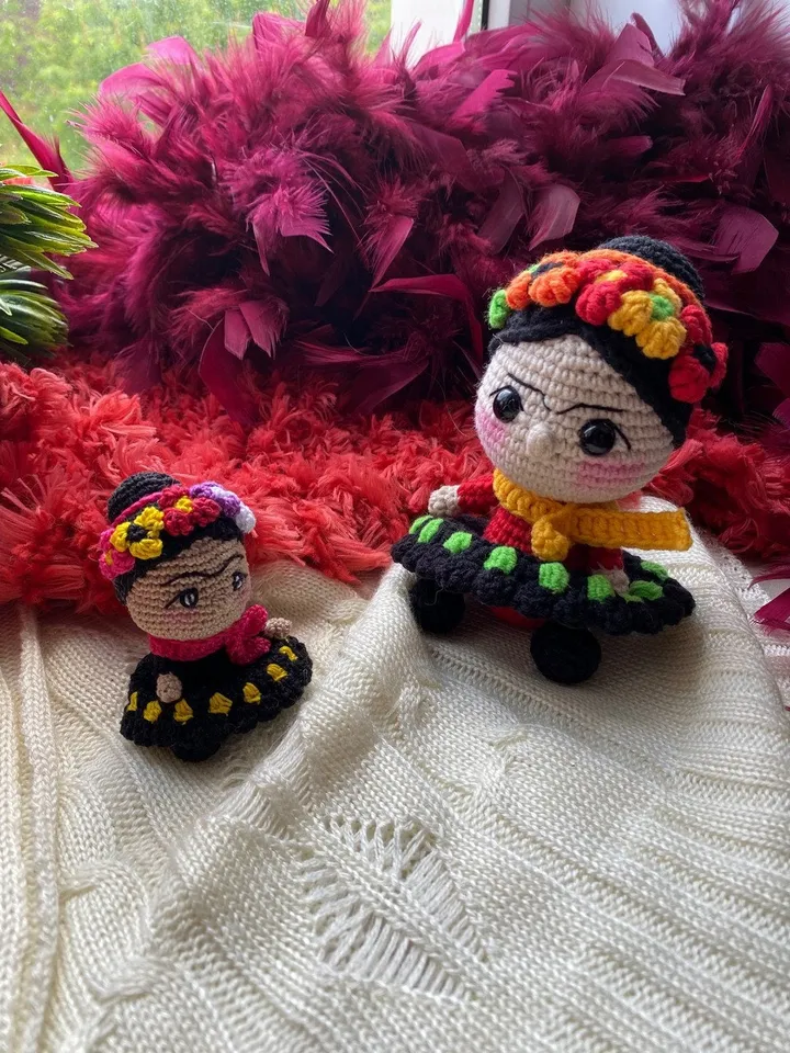 PDF Frida Kahlo Doll, Amigurumi doll pattern, Crochet ornament, Amigurumi decoration, Amigurumi Crochet Frida Doll Pattern
