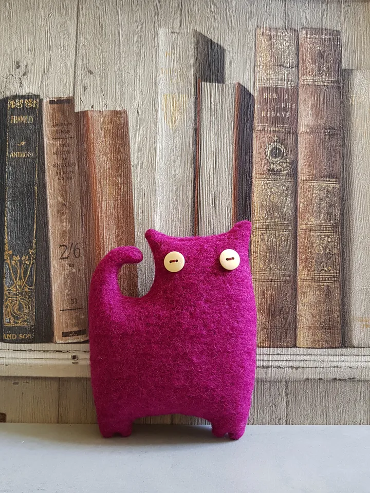 Pink cat sewing pattern pdf tutorial in English, animal doll pattern, stuffed animal sewing diy