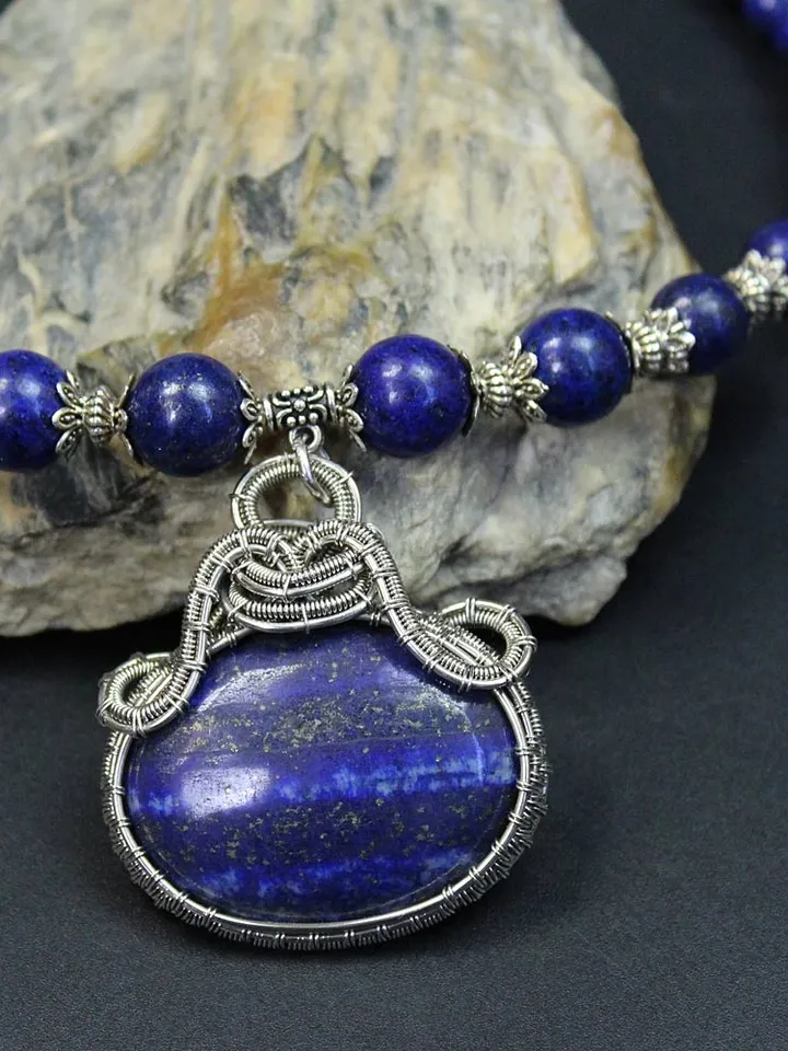 Necklace handmade with natural lapis lazuli stone