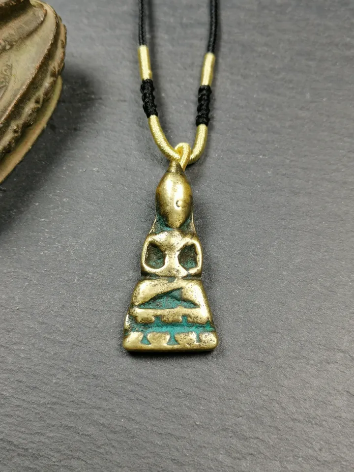 Gandhanra Antique Tibetan Buddhist Protective Amulet,Amitayus Statue Pendant