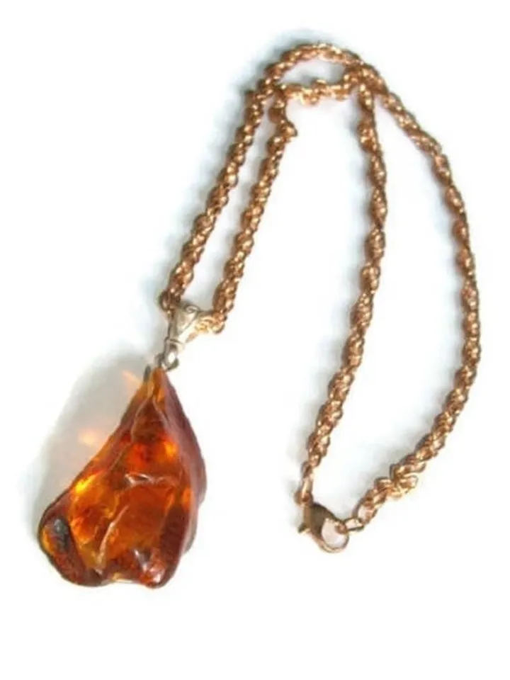 Amber Amulet Stone Pendant Gold Chain Necklace Natural Baltic Amber Jewelry For Women and Men Protection jewelry