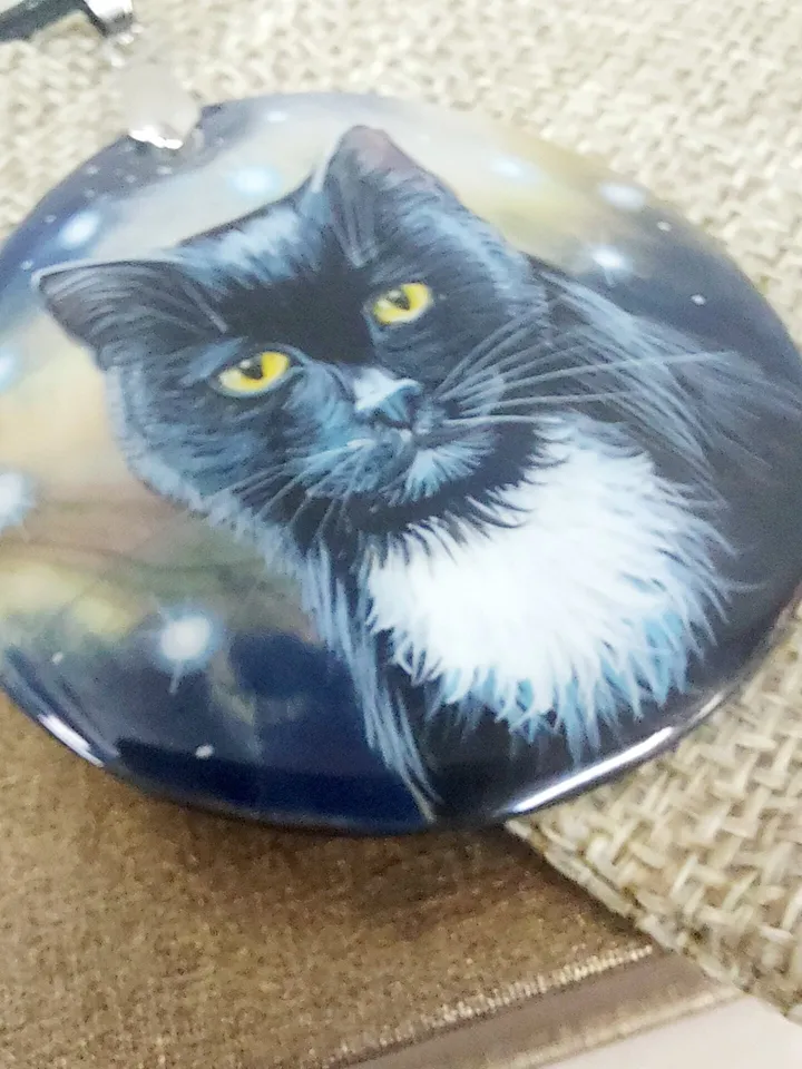 Beautiful mother-of-pearl pendant "Black Cat", miniature Hand-painted,fine art jewelry,A gift for her Artistic gift Fedoskino.Abalone shell