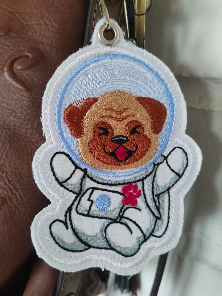 Machine Embroidery Design Pug Astronaut