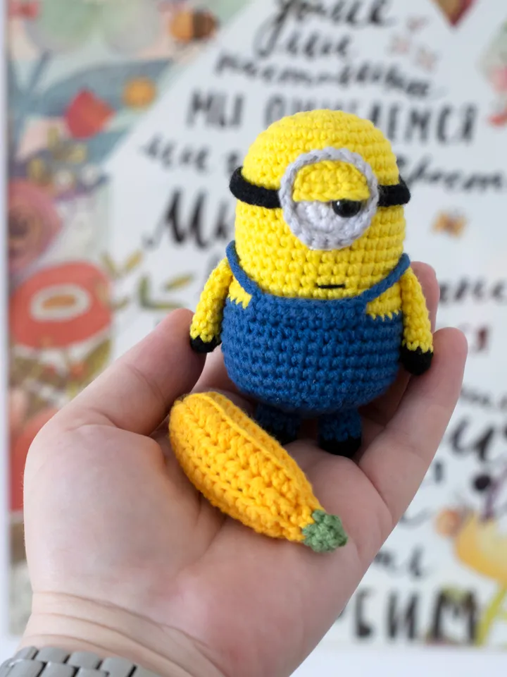 Cute Crochet Minion Keychains – Amigurumi Toy Keyrings for Bags, Cars & Kids