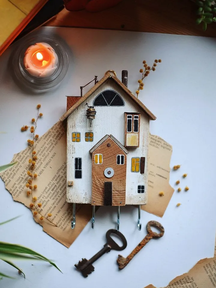 Wooden white house, House wood keyholder, driftwoodart, handmade housekeeper, small houses