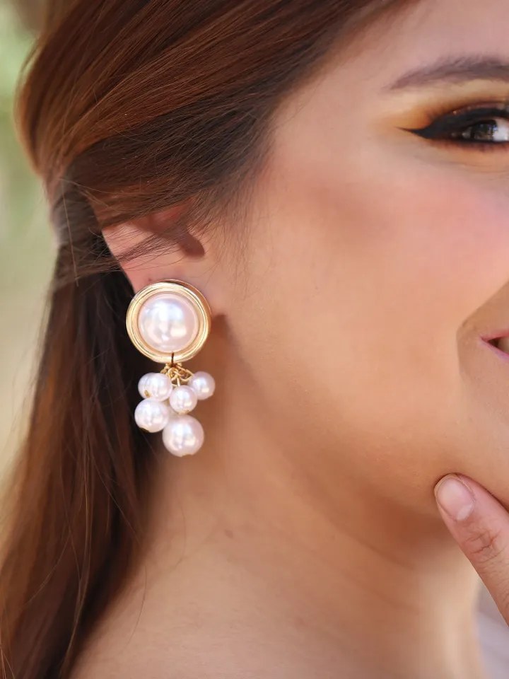 Boho Wedding Earrings For Bride, Pearl Chandelier Statement Bridal Earrings, Pearl Statement Wedding Jewelry, Gold Jewellery Bridesmaid Gift