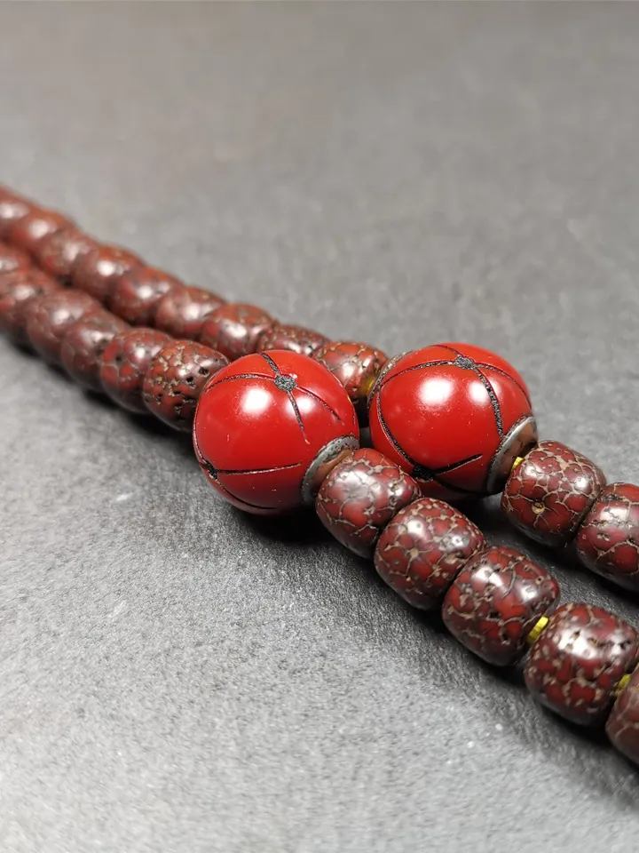Gandhanra Handmade 1 Pair of Red Plastic Spacer Beads,Marker Beads for Mala Necklace,Prayer Beads Accessories,0.6&quot; × 0.6&quot;