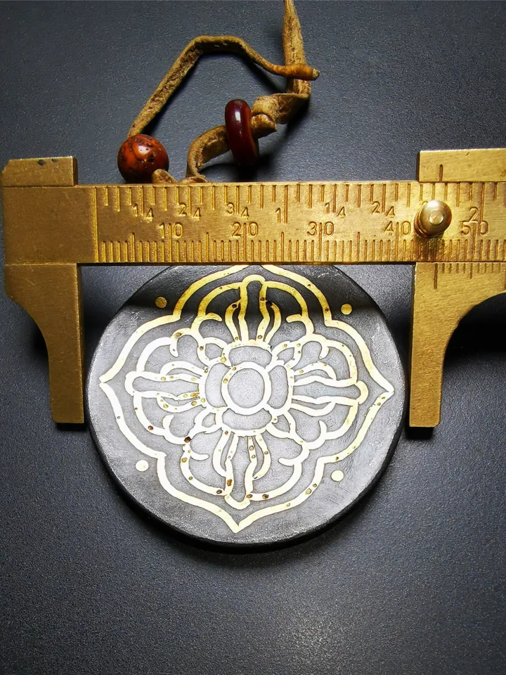 Gandhanra Handmade Tibetan Buddhist Amulet,Melong Mirror, SIPAHO(srid pa ho),Mandala Badge,Unique Cross Vajra Pattern