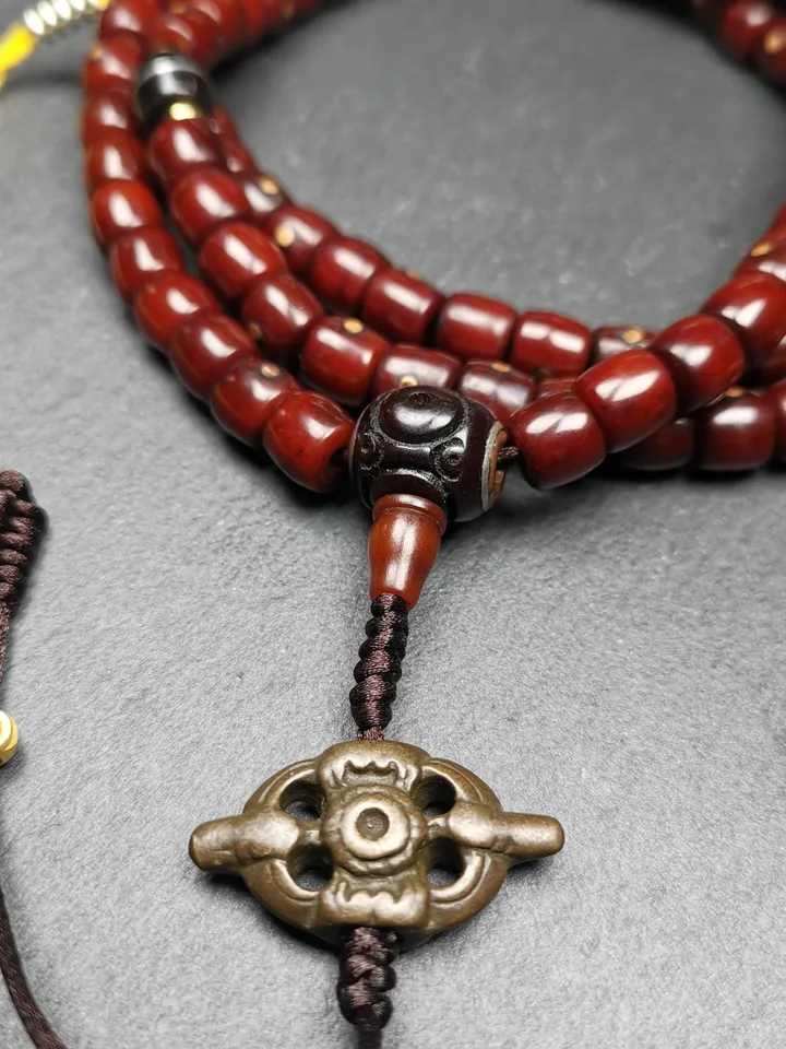 Gandhanra Handmade Tibetan Rosary, 8mm 108 Yak Bone Carved Mala Necklace,Prayer Beads for Meditation,Circumference 88cm
