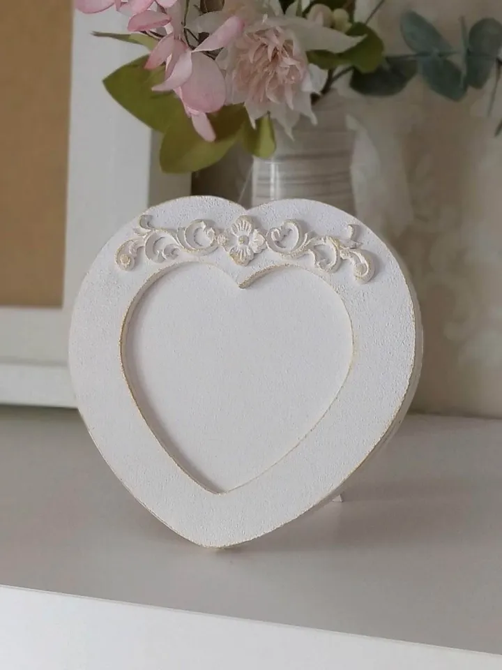 Small gold photo frame in shape of heart Shabby chic picture frame Mini picture frame Love photo frame Gift for Mom Mother's day gift Birthday gift Valentine's Day gift Wedding gift