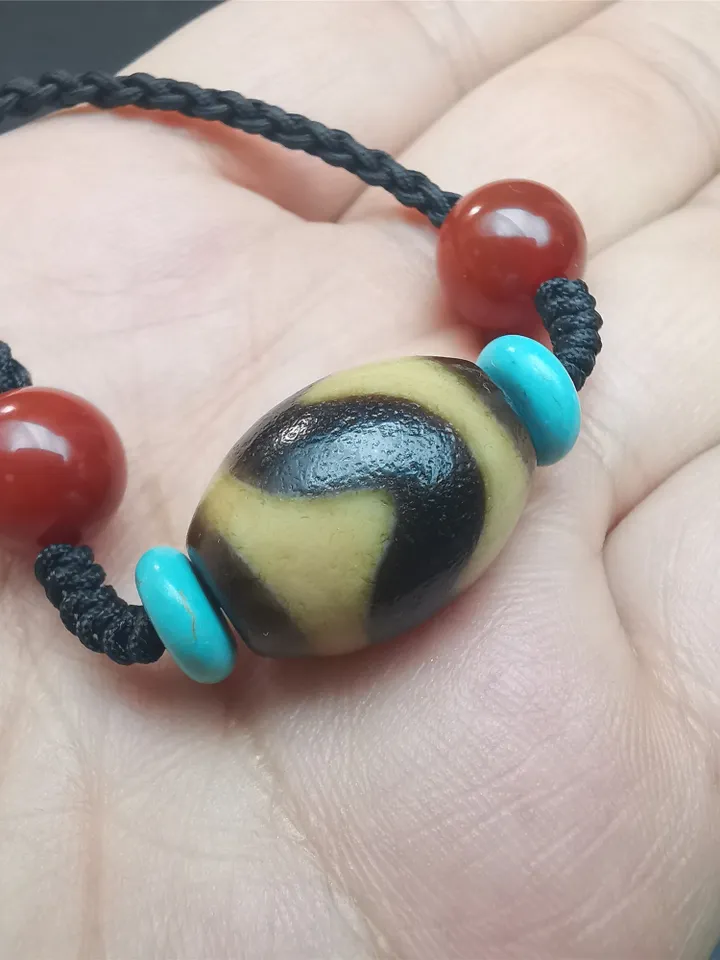 Gandhanra Antique Tibetan Tiger Tooth Dalo Dzi Bead Necklace,0.8" × 0.6",40 Years Old
