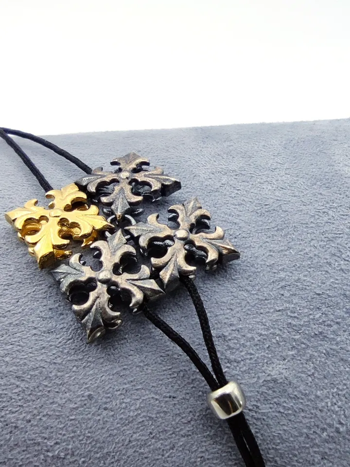 Bracelet - Heraldic Lily