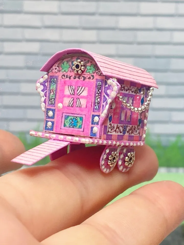 DIGITAL DOWNLOAD FOR PRINT. TUTORIAL. Video tutorial on creating a miniature puppet gypsy van. 1:12