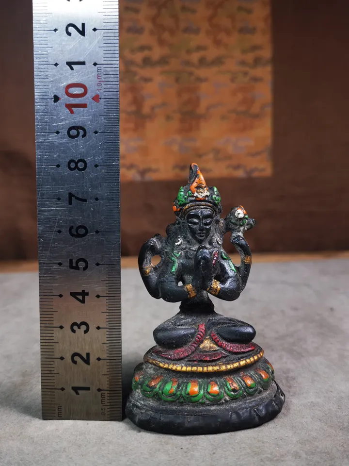 Gandhanra Antique Colored Tibetan Buddha Statue,Chenrezig, Four Arms,Padmapani, Avalokitesvara,Kuanyin,80 Years Old