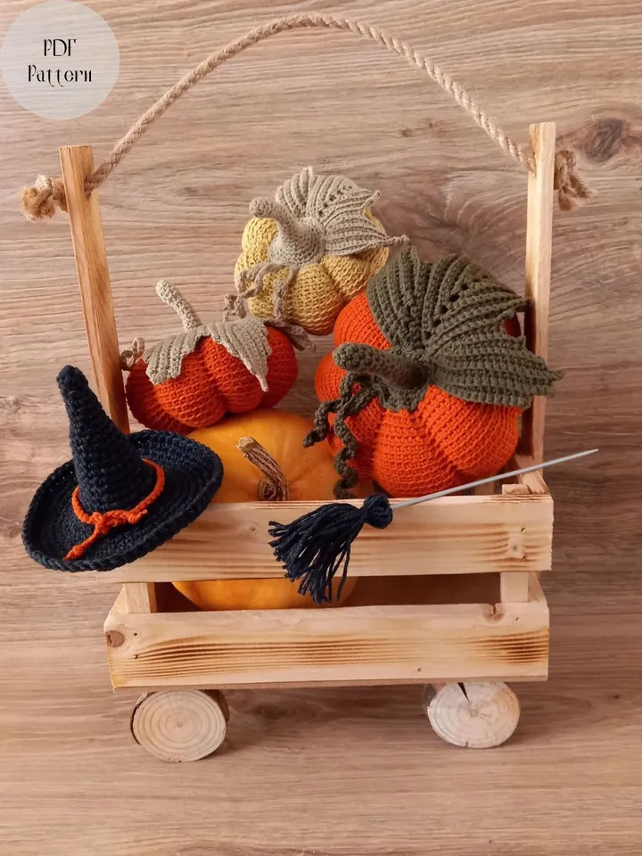Pumpkin crochet pattern in 2 sizes, Witch Hat, Halloween gift, Thanksgiving pattern, Fall pumpkin decor, Crochet food