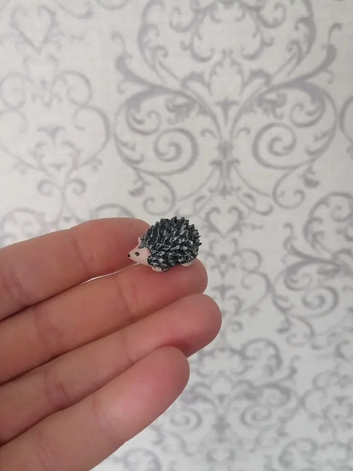 Hedgehogs for the doll house. Dollhouse miniature.1:12 scale.