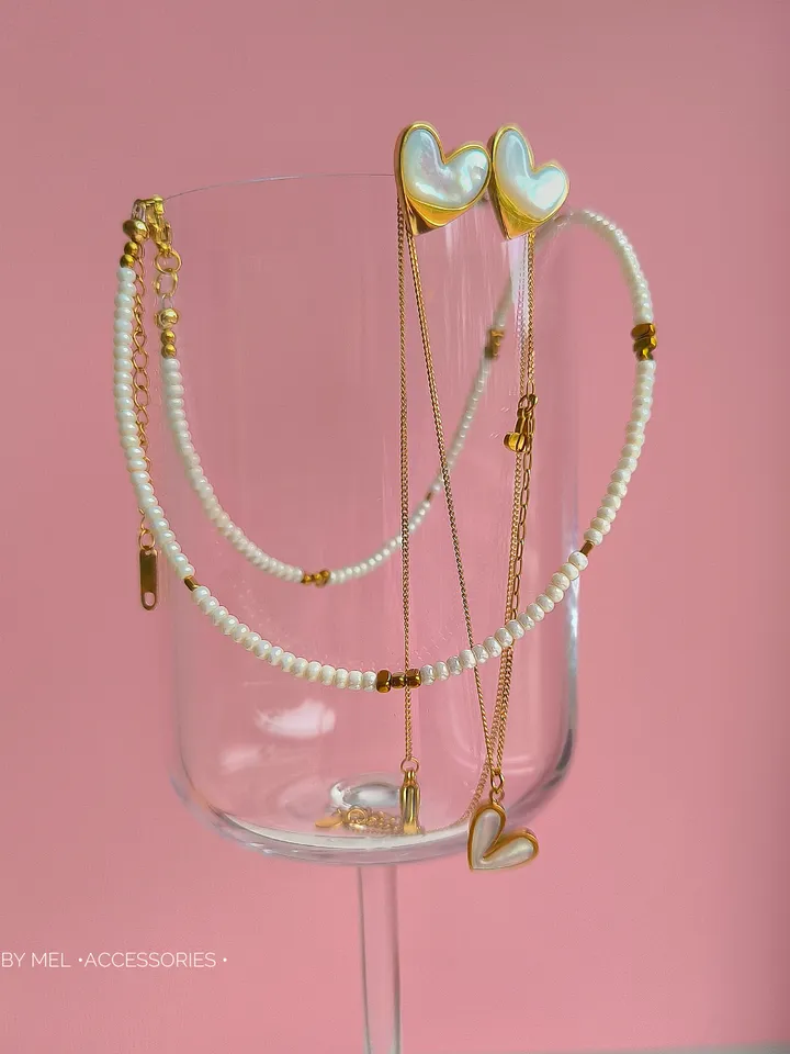 Set of jewelry, Necklace, choker, earrings, trendy jewelry